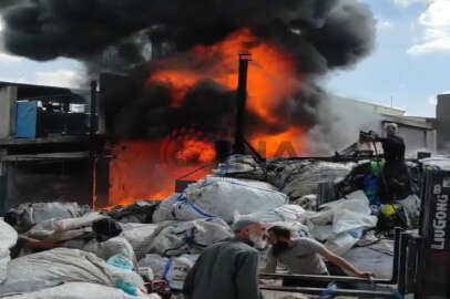 Geri dönüşüm fabrikasında yangın