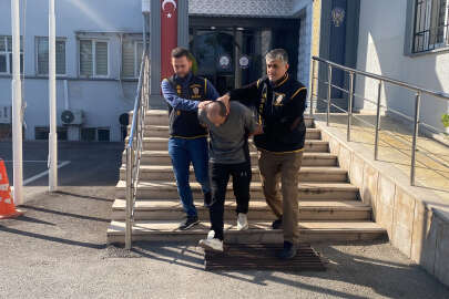 Bursa'da bıçak çeken hırsız adliyeye sevk edildi