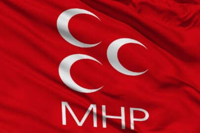 MHP'de şok istifa!