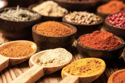 Singapur'a ihraç edilen Türk baharatları toplatıldı