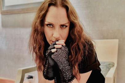 58. yaşını annesiyle kutladı! Fotoğrafa yorum yağdı