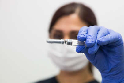 Çin'den bir ilk: Hangi ülkeden aşı alacaklar?