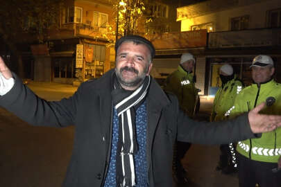 Bursa'da alkollü arkadaşına ceza yağdı, o kameralara konser verdi