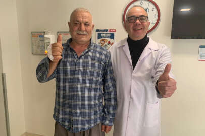 Tekerlekli sandalye ile geldi, yürüyerek çıktı!