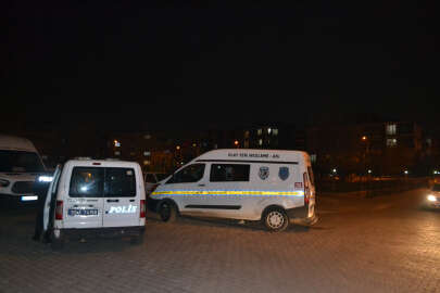 Evine gittiği arkadaşı tarafından bıçaklandı!