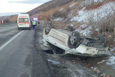 Kontrolden çıkan otomobil takla attı: 2 yaralı