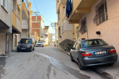 Bursa'da camdan atlayıp otomobilini hırsızdan!..