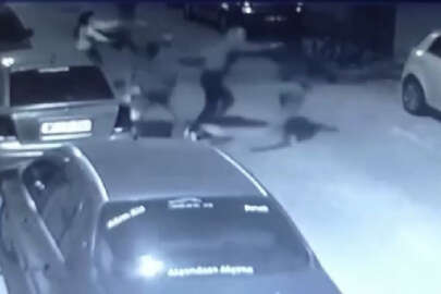 2 kişinin bıçaklandığı kavga kamerada