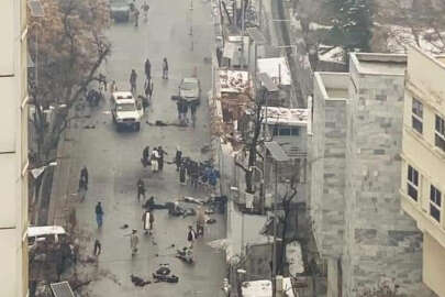 Afganistan'da bakanlık yakınlarında patlama: 20 ölü!
