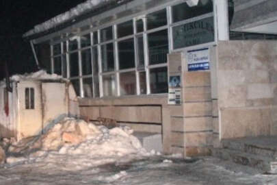 Bekçi kulübesinde ölü bulundu