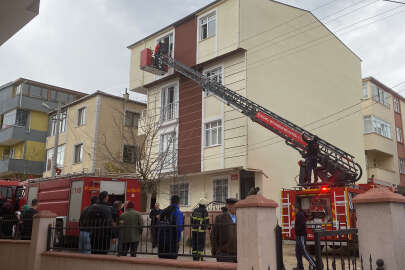 Mutfakta yangın çıktı, 11 kişi hastanelik oldu!
