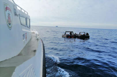 Ölüme terk edilen 51 kaçak göçmen kurtarıldı