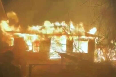 Sakarya'da korkutan yangın: Kalorifer kazanı patladı, alevler!...