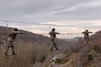 MSB paylaştı: Komandoların arazi tatbikat görüntüleri!