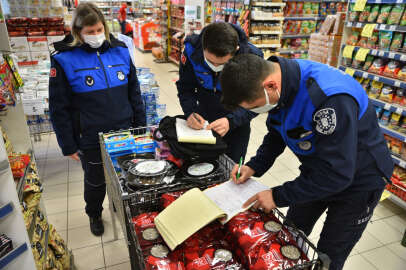Bursa'da zabıtadan usulsüzlüğe geçit yok!