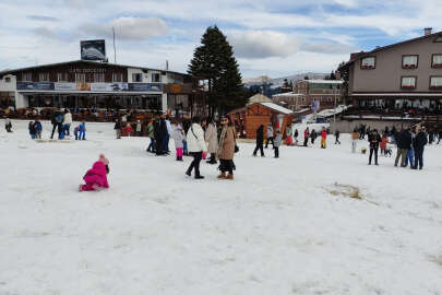 Bursa Uludağ'da hafta sonu yoğunluğu!