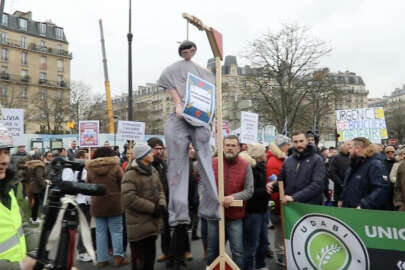 Fransa’da fırıncılar sokağa indi