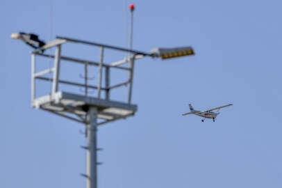 Filipinler'de  yolcu uçağı kayboldu