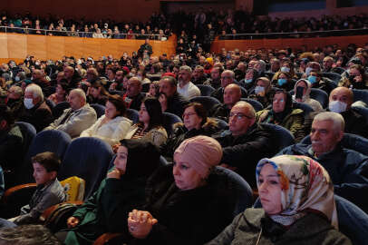 Bursa'da TOKİ kura heyecanı: Salon doldu taştı!