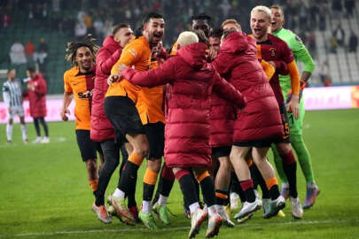 Galatasaray, Okan Buruk'la tarih yazıyor!
