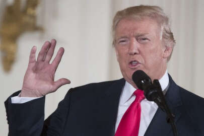 Trump destekçilerine 'savaş' vaat etti!