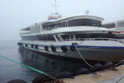 Deniz ulaşımına lodos engeli: Vapur seferleri iptal!