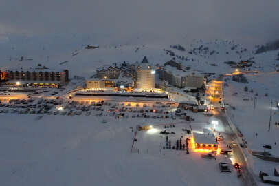 Uludağ'da keyfi zamanı: 65 santimetre kar var!