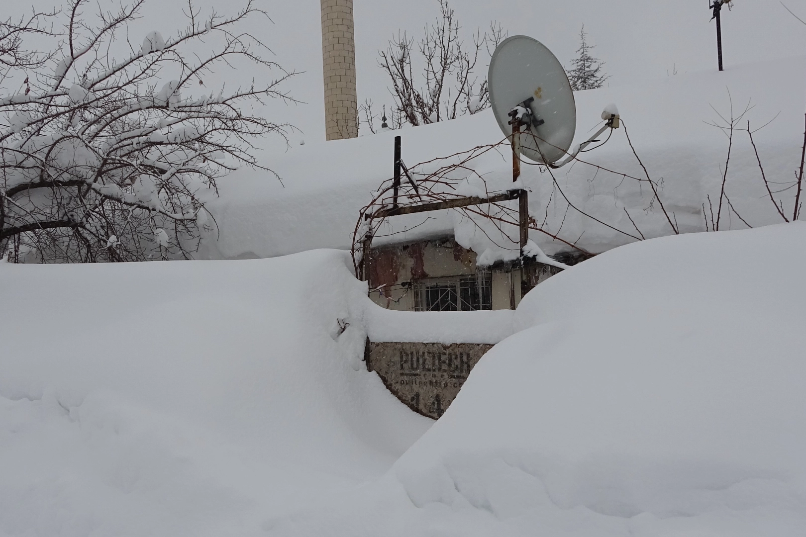 Bitlis kara gömüldü: Kayboldular!