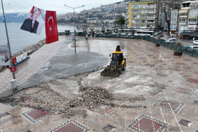 Bursa'da Gemlik meydanına estetik dokunuş