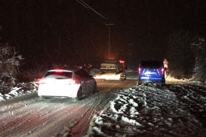 Bir yandan da kara kış: Dağda mahsur kaldılar!