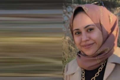 Bursalı Feyza Arvas otel enkazı altında! Haber alınamıyor