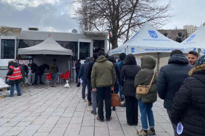 Büyüksün Türkiye: Kan merkezlerine akın ettiler!