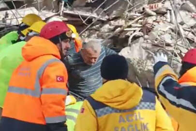 Madenci ve itfaiyeler enkazdan çıkardı