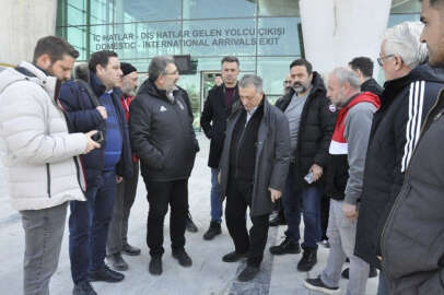 Ahmet Nur Çebi deprem felaketinden etkilenen Hatay'da