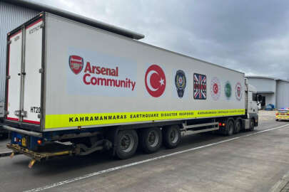 Arsenal'den depremzedelere 2 tır yardım