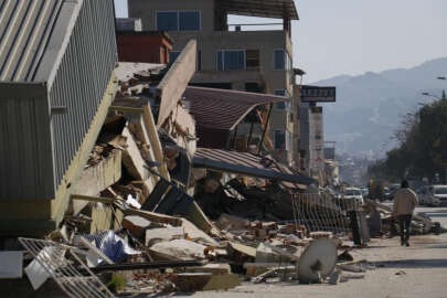ABD’den 100 milyon dolar ek deprem yardımı