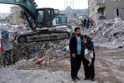 Ölümün böylesi: Depremde değil, enkaz başında!..