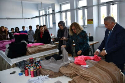 Zor günde liseler fabrika gibi çalışıyor!