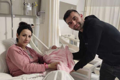 Bebekleri doğan depremzede çift: Adını 'Afet' koyacaktık ama...