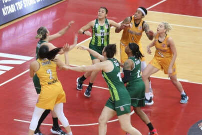 Fenerbahçe taraftarı salondaki maça da alınmıyor!