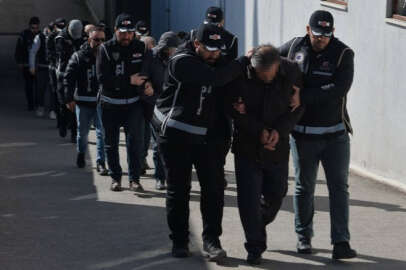 Deprem soruşturmasında tutuklu sayısı 236'ya çıktı