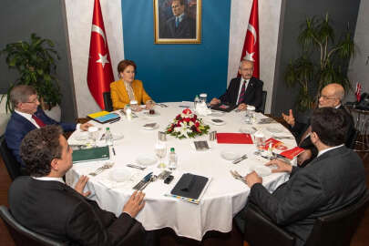 Masa yeniden '6'lı: Akşener döndü, kriz çözüldü!