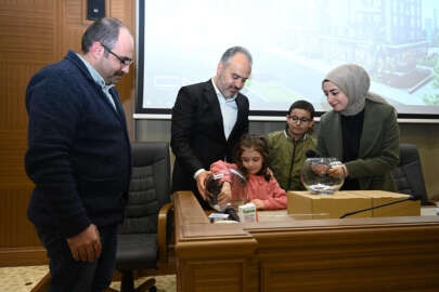 Bursa'da 40 yıllık evleri yenilenen hak sahipleri mutlu