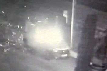 Sigara yakmak isterken aracını patlattı 