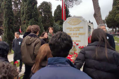 Mehmet Akif Ersoy kabri başında anıldı
