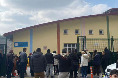 Sinir krizi geçirdi, ilkokuldaki 20 kişiyi rehin aldı!