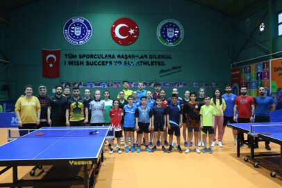 Bursa Büyükşehir'den depremzede gençlere sportif destek