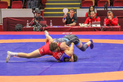 Zeynep Yetgil finalde!