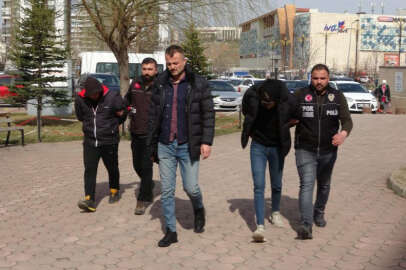 Fiorentinalı futbolcunun burnunu kıran iki taraftar tutuklandı!