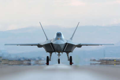 Heyecanlandıran paylaşım: Milli muharip uçağımız pistin başında!